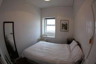 Лоджи The Boathouse Lodge Hostel Бандоран Двухместный номер с 1 кроватью с видом на море-2